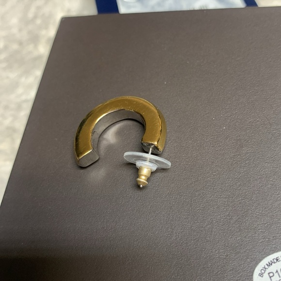 Bijoux Givenchy Hoop Earrings (Authentic) - Picture 8 of 9